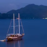 مبيت وإفطار يوزباسي بيتش 3*