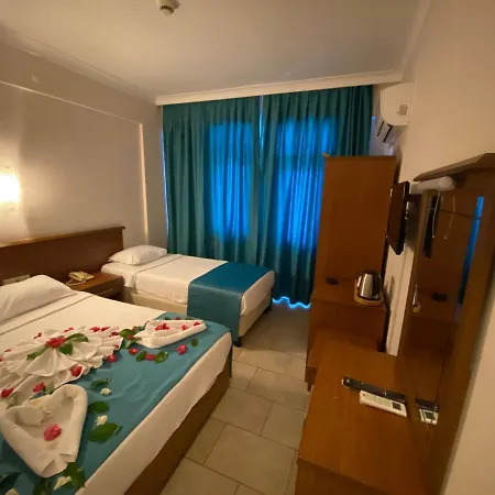 Bliss Beach Hotel 3*