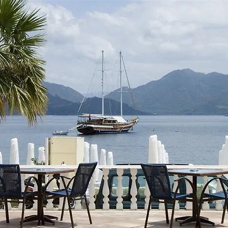 مبيت وإفطار يوزباسي بيتش