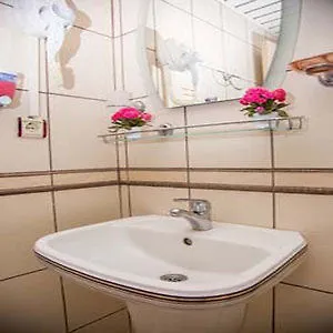 فندق مبيت وإفطار يوزباسي بيتش 3*