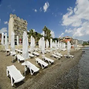 مبيت وإفطار يوزباسي بيتش 3*