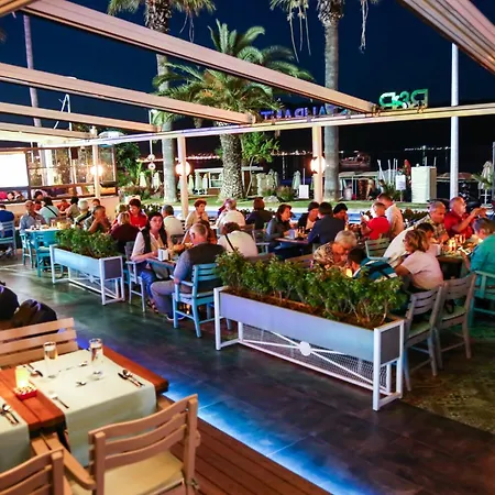 Bliss Beach Hotel Ξενοδοχείο 3*