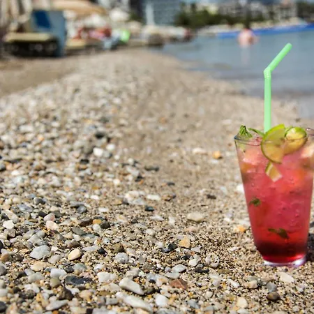 مبيت وإفطار يوزباسي بيتش فندق