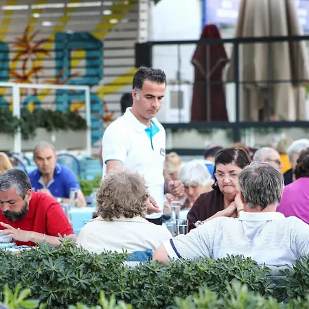 مبيت وإفطار يوزباسي بيتش 3*