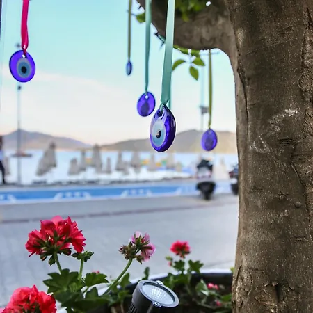 مبيت وإفطار يوزباسي بيتش فندق